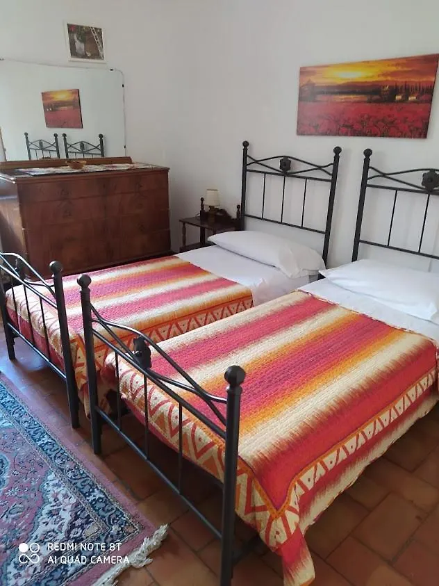 Santa Chiara Bed And Breakfast Monteriggioni 0*,